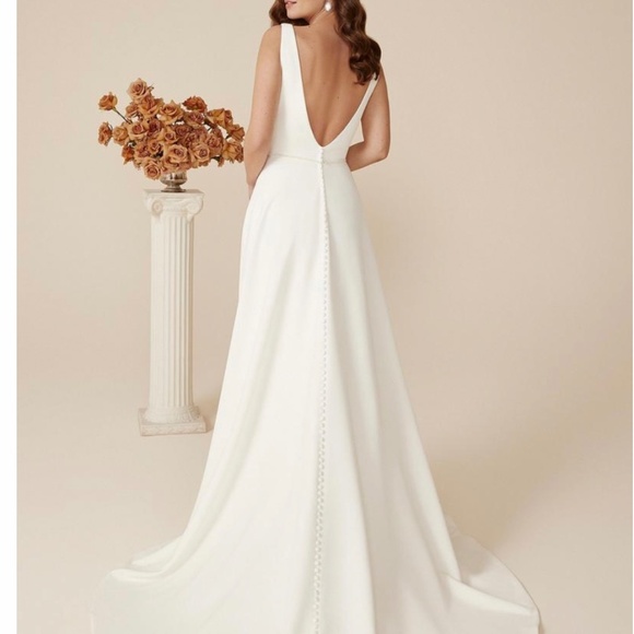 Justin Alexander Wedding Dress - Picture 4 of 5